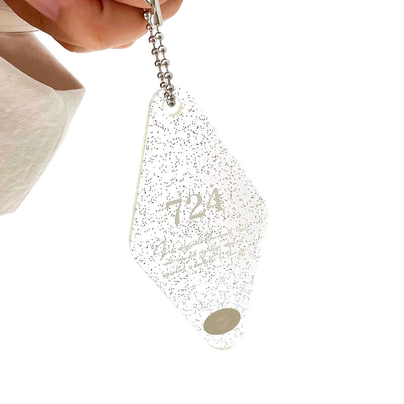 ラメモーテルキーホルダー.