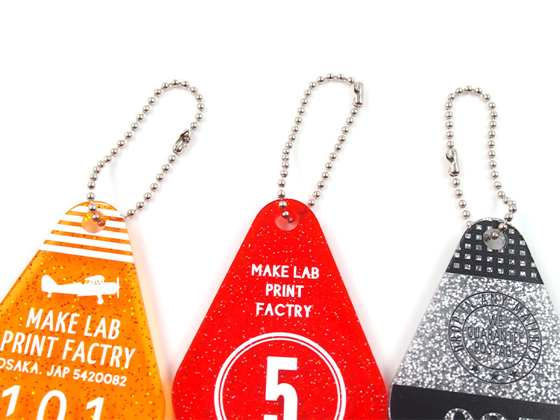 ラメモーテルキーホルダー.